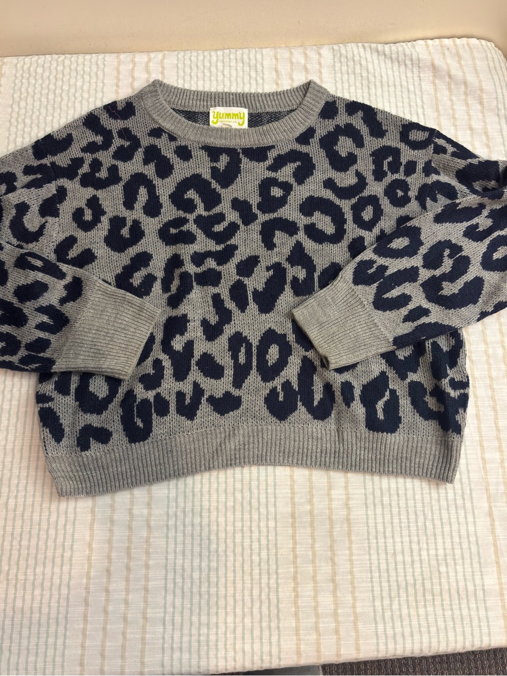 Yummy Gray Leopard-Print Crewneck Sweater